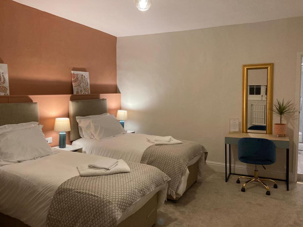 Woodborough Hall Luaran gambar